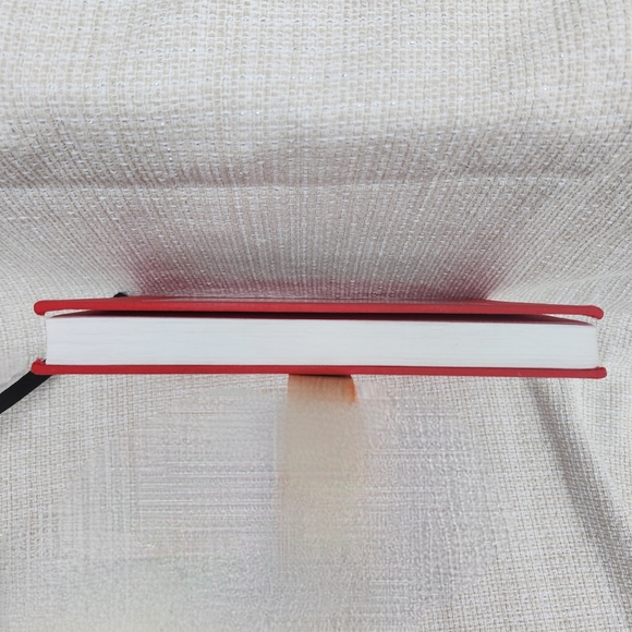 Marley and Me: The Illustrated Edition - Picture 7 of 13